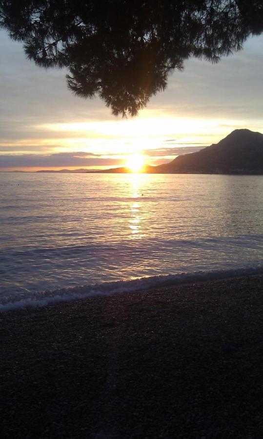 Apartman On The Beach - Nemira, Omis Διαμέρισμα Εξωτερικό φωτογραφία
